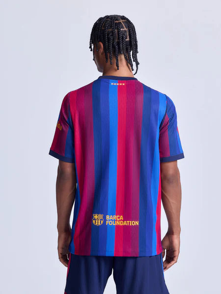 تيشيرت برشلونة نسخه لاعب 2027 اساسي