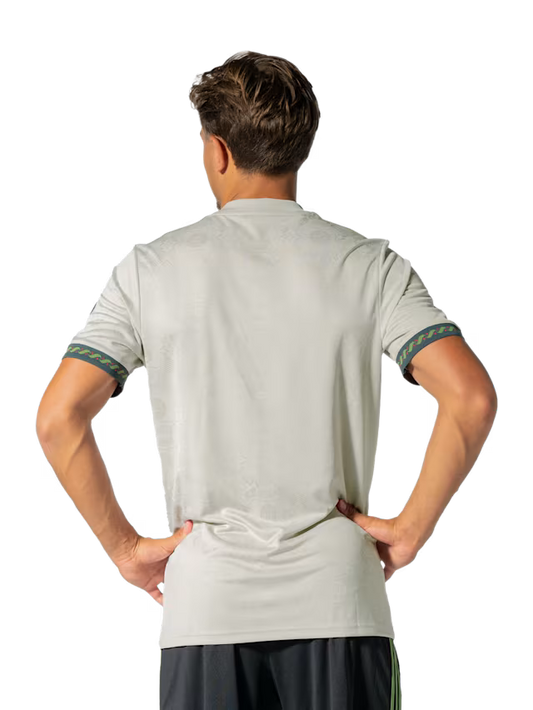 تيشيرت بايرن ميونخ الرابع نسخه لاعب 2026