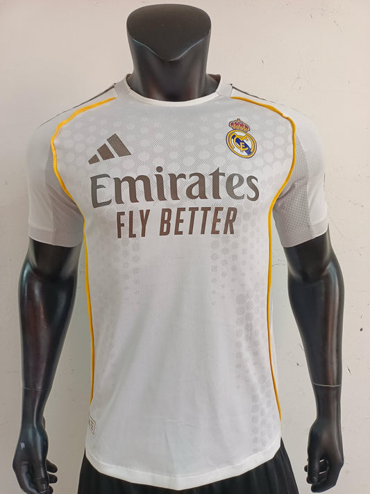 تيشيرت ريال مدريد الاساسي 2026 نسخه لاعب