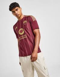 تيشيرت نادي روما نسخه لاعب. 2025