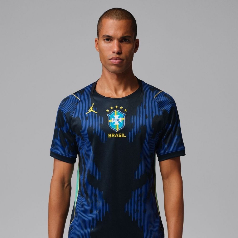 تيشيرت منتخب برازيل الثاني مشجع 26