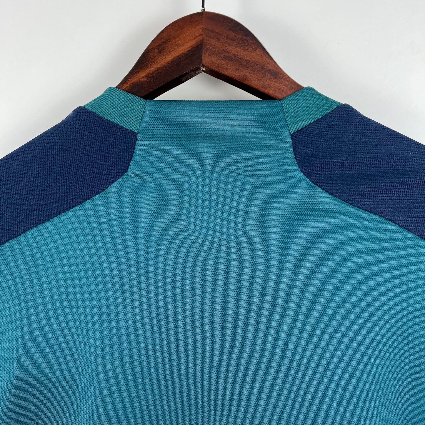 جيرسي الثالث لأرسنال 2023/24