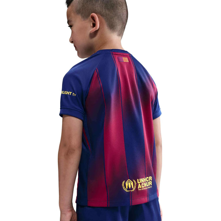 تيشيرت وشورت برشلونه الاساسي 2026 ولادي