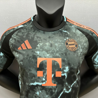 تيشيرت بايرن ميونخ الثاني نسخه لاعب 24-25