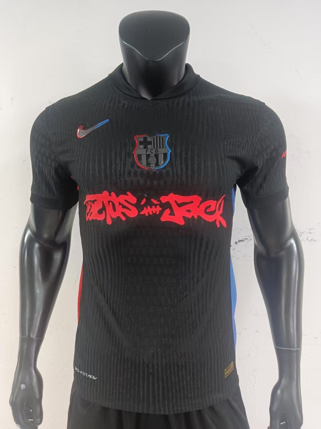 تيشيرت برشلونه الثاني 2025 نسخه لاعب