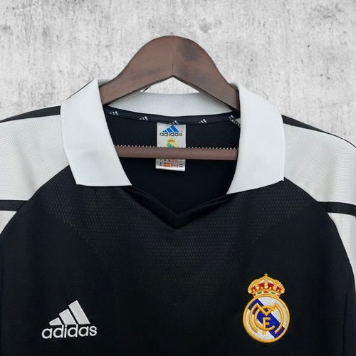تيشيرت ريال مدريد 2001-02 كلاسك