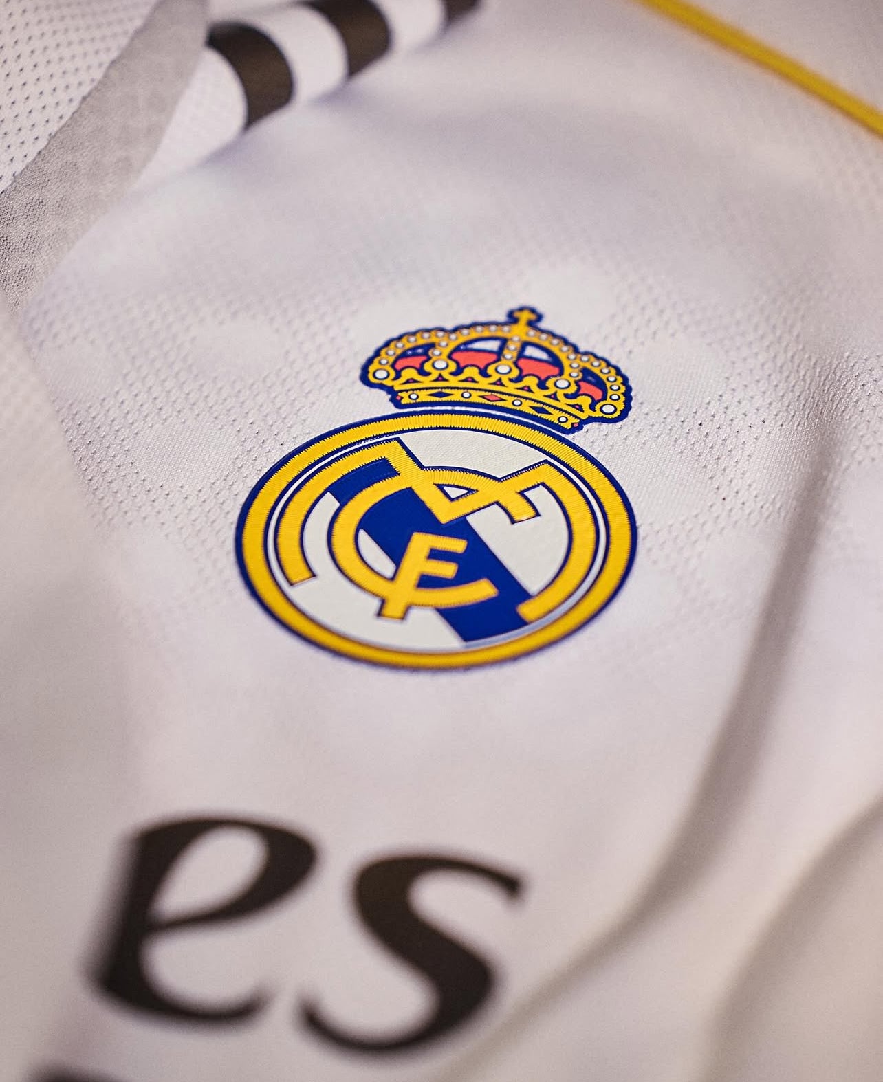 تيشيرت ريال مدريد الاساسي 2026 نسخه لاعب