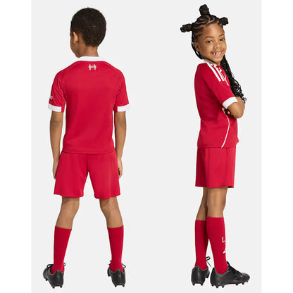 تيشيرت و شورت ليفربول الاساسي 2026 ولادي