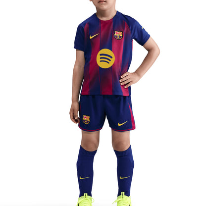 تيشيرت وشورت برشلونه الاساسي 2026 ولادي