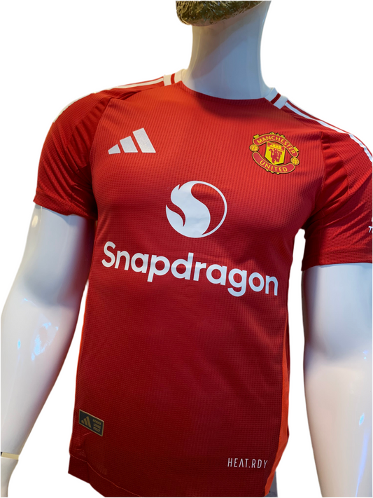 تيشيرت مانشستر يونايتد الاساسي نسخه لاعب 2025