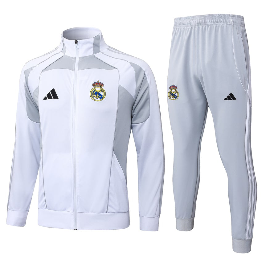 تراكسود ريال مدريد الابيض 2026