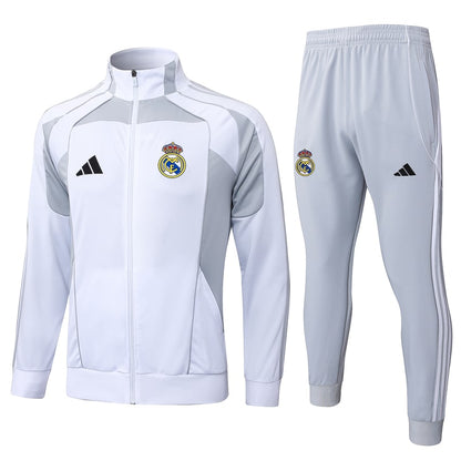 تراكسود ريال مدريد الابيض 2026
