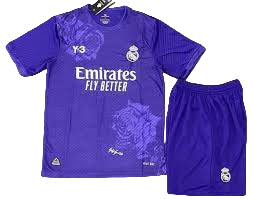 تيشيرت وشورت ريال مدريد بنفسجي