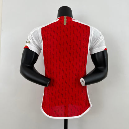 إصدار لاعب آرسنال الأساسي جيرسي 2023/24