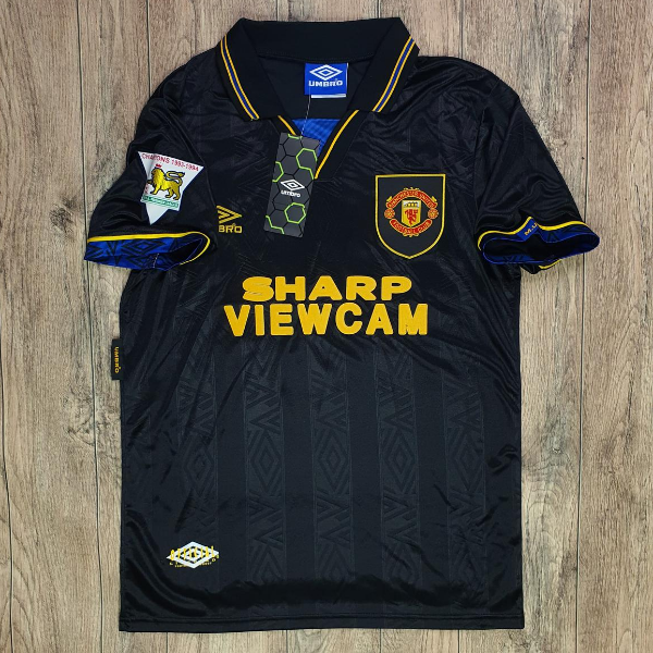 Man United Away classic 1995 WITH CANTONA 7
