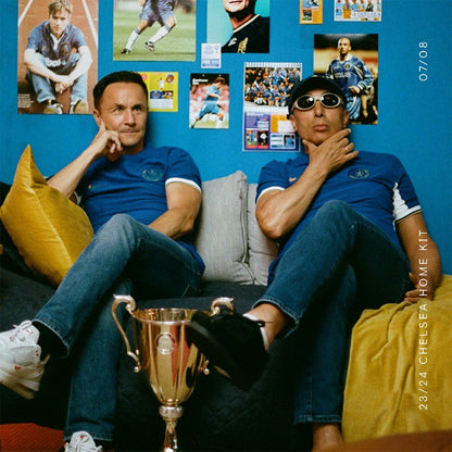 قميص الفريق الأساسي 2023/24