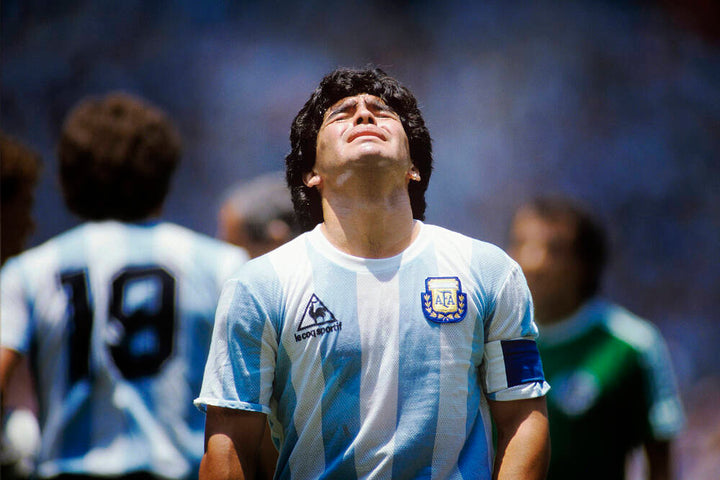 قميص الأرجنتين 1986 مع مارادونا 10
